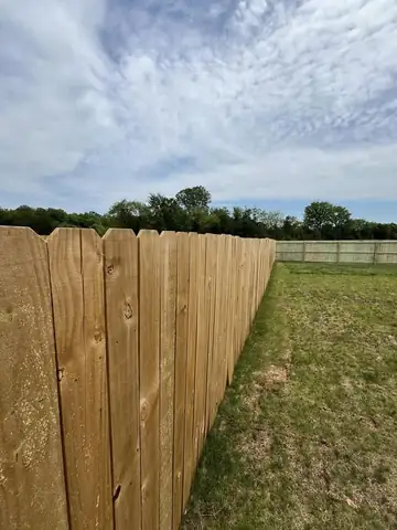 Fence installed by Alabama Fence & Rail in Central Alabama