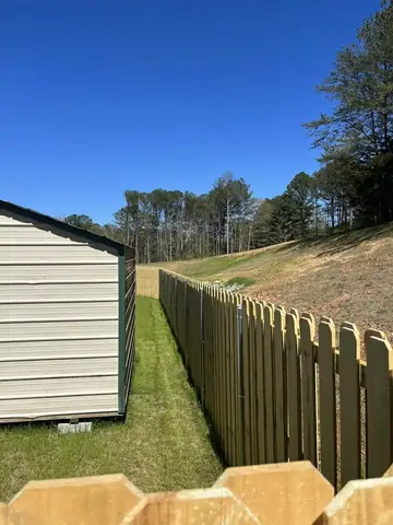 Fence installed by Alabama Fence & Rail in Central Alabama