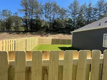 Fence installed by Alabama Fence & Rail in Central Alabama